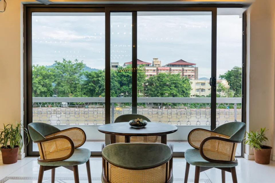 Ekaanta Hotel in Haridwar: aluminium systems by Riyom Global Solutions